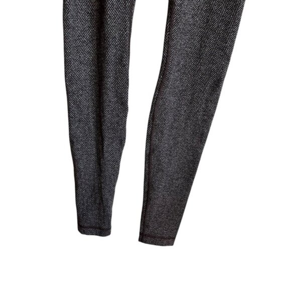 Lululemon Wunder Under Pant Size 4 Giant Herringbone Black Wi14 Quilt - Picture 5 of 14